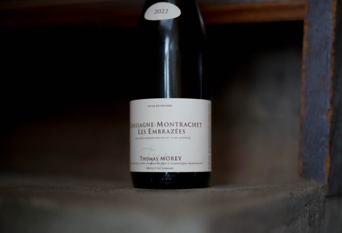 TOMAS　MOREY　CHASSAGNE-MONTRACHET＆SAINT-AUBIN　2020 トーマス・モレ　シャサーニュモンラッシェ　サントーバン　元ＤＲＣモンラッシェ醸造長　希少品　限定品　レア　激ウマ　ブルゴーニュ　BOURGOGNE 正規輸入元　正規輸入品　作品　白ワイン　
（株）富屋酒店 かぶしきがいしゃ とみやさけてん カブシキガイシャ　トミヤサケテン TOMIYA SAKETEN 　愛知県名古屋市瑞穂区上坂町1-41-2　地酒屋　豊盃　HOUHAI ほうはい　ホーハイ　三浦酒造  MIURASHUZO日高見　ひたかみ　ヒタカミ HITAKAMI  平孝酒造　HIRAKOSHUZO 天の戸 アマノト　あまのと　AMANOTO　浅舞酒造ASAMAISHUZO　飛露喜 HIROKISHUZOHONTEN　廣木酒造本店　HIROK　大那 DAINA　ダイナ　だいな　菊の里酒造　KIKUNOSATOSHUZO　旭興　KYOKUKO　きょくこう　キョクコウ　渡邉酒造　WATANABESHUZO　仙禽 SENKIN　せんきん　センキン（株）せんきん SENKIN鶴齢　カクレイ　かくれい KAKUREI　青木酒造　AOKISHUZO謙信 ケンシン　けんしん KENSHIN池田屋酒造 IKEDAYASHUZO 白岳仙 HAKUGAKUSEN　ハクガクセン　はくがくせん　安本酒造 YASUMOTOSHUZO 群馬泉 グンマイズミ　ぐんまいずみ 島岡酒造 SHIMAOKASHUZO  喜久醉 きくよい キクヨイKIKUYOI 青島酒造 AOSHIMASHUZO 長珍 ちょうちん　チョウチン長珍酒造CHOCHINSHUZO　みねたからみりん　峯寳 味醂　一子相伝 ミネタカラ　いっしそうでん　イッシソウデン　小笠原味醂 OGASAWARA MIRIN

瀧自慢　たきじまん　タキジマン　瀧自慢酒造　TAKIZIMANSHUZO　田光　TABIKA 早川酒造  HAYAKAWASHUZO　作　ZAKU ざく ザク 清水清三郎商店 SHIMIZUSEIZABUROSHOTEN  篠峯　櫛羅　しのみね　シノミネ　くじら　クジラ　千代酒造　CHIYOSHUZO　雑賀　さいか　サイカ　九重雑賀  KOKONOESAIKA　紀土　鶴梅　無量山　きっど　キッド　KID 　ツルウメ　つるうめ　TURUUME　ムリョウザン　むりょうざん　MURYOZAN　平和酒造　HEIWASHUZO　蒼空　そうくう　ソウクウ　SÔKÛ　藤岡酒造　HUJIOKASHUZO 　宝剣　HOUKEN  宝剣酒造　ほうけんしゅぞう　ホウケンシュゾウ　HOKENSHUZO　清酒竹鶴　小笹屋竹鶴　せいしゅたけつる　セイシュタケツル　おささやたけつる　オササヤタケツル　竹鶴酒造　TAKETURUSHUZO
石鎚　いしづち　イシヅチ　石鎚酒造　ISHIDUCHISHUZO　土佐しらぎく　とさしらぎく　トサシラギク　仙頭酒造場　せんとうしゅぞうじょう　SENDOSHUZOZYO
　
 ブルゴーニュワイン　BOURGOGNE  ボルドーワイン　BORDEAUXカリフォルニアワイン CALIFORNIA  シャンパーニュ  SHAMPAGNEアルザスワイン ALSACE ドイツワイン WEIN GERMAN WINE 専門店　ライカM11　ズミルックス50　レンズ　代表　上田豊二　　きき酒師　焼酎アドバイザー　シャンパーニュシュヴァリエ　堀田駅より徒歩10分　熱田神宮駅より徒歩10分
市バス　牛巻より徒歩３分　地下鉄堀田駅より徒歩１５分　名古屋高速堀田出口より車で２分　牛巻交差点より徒歩５分　レトロ街並み　瓦屋根　裏道　大通りより二本入る　CLASSIC CARクラッシックカー CLASSIC BIKE　クラッシックバイク INTERIA　インテリア　　FASHION　ファッション　MUSIC　音楽　LOVE　SAKE SHOP　酒屋
センス　クリエイト　おたく　　MANIAマニア MOVIE　映画　CINEMA シネマ　2024年春オープン予定 いいねタウン瑞穂 iiNE マルシェ内　グランクレア瑞穂 いいねタウン瑞穂  愛知県名古屋市瑞穂区宝田町四丁目2番、3番2　春敲町三丁目23番1（地番） 魚太郎　UOTARO MIZUHO うおたろう　ウオタロウ　なごやみずほてん　ナゴヤミズホテン　 名古屋瑞穂店  車で1分　徒歩5分　丸明 瑞穂店  MARUAKI MIZUHO　マルアキ ミズホテン　まるあき みずほてん　 徒歩10分　車3分　焼肉 美奈登  ヤキニクミナト　やきにくみなと YAKINIKU MINATO 車で2分　徒歩10分  どての品川　DOTENO SHINAGAWA　ドテノシナガワ　どてのしながわ　車で30秒　徒歩1分昇福亭　SHOHUKUTEI しょうふくてい　ショウフクテイ 街中華　マニア　大盛り　個性派  車で5分　徒歩15分  名店 近くにたくさんあり　堀田バンザイ　牛巻バンザイ　名古屋のへそ
DOMAINE THOMAS MOREY（ドメーヌ トマ・モレ）CHASSAGNE-MONTRACHET（シャサーニュ・モンラッシェ）2022（2022 ヴィンテージ）DOMAINE THOMAS MOREY（ドメーヌ トマ・モレ）CHASSAGNE-MONTRACHET（シャサーニュ・モンラッシェ）1ER CRU（プルミエ・クリュ）LES CHENEVOTTES（レ・シェノヴォット）2022（2022 ヴィンテージ）DOMAINE THOMAS MOREY（ドメーヌ トマ・モレ）CHASSAGNE-MONTRACHET（シャサーニュ・モンラッシェ）1ER CRU（プルミエ・クリュ）LES BAUDINES（レ・ボーディーヌ）2022（2022 ヴィンテージ）DOMAINE THOMAS MOREY（ドメーヌ トマ・モレ）CHASSAGNE-MONTRACHET（シャサーニュ・モンラッシェ）1ER CRU（プルミエ・クリュ）LES EMBRAZÉES（レ・ザンブラゼ）2022（2022 ヴィンテージ）DOMAINE THOMAS MOREY（ドメーヌ トマ・モレ）CHASSAGNE-MONTRACHET（シャサーニュ・モンラッシェ）1ER CRU（プルミエ・クリュ）CLOS SAINT-JEAN（クロ・サン・ジャン）2022（2022 ヴィンテージ）

